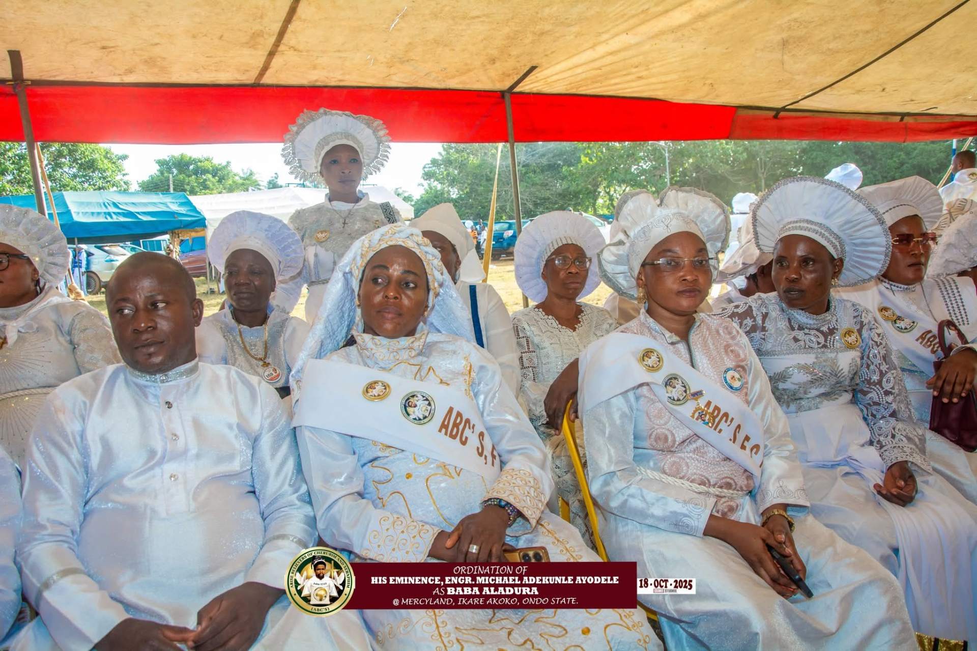 Delegates gathered in worship